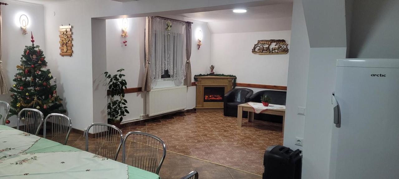 Pensiunea Casa Ady Bran  Exterior foto